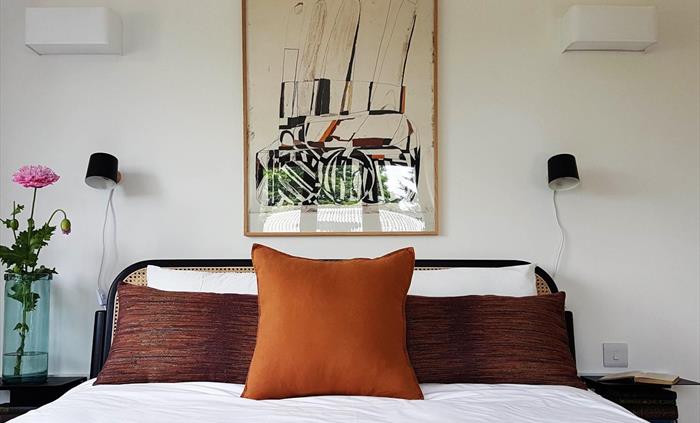 King size bedroom